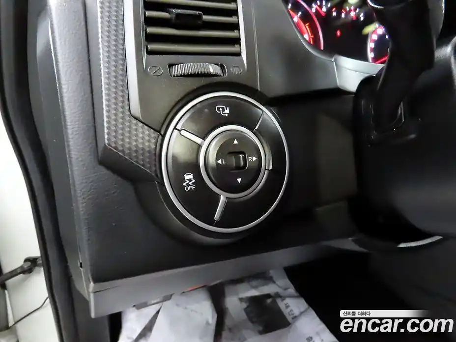 SsangYong Korando 2015 2.0 автомат (гидро), фото 14