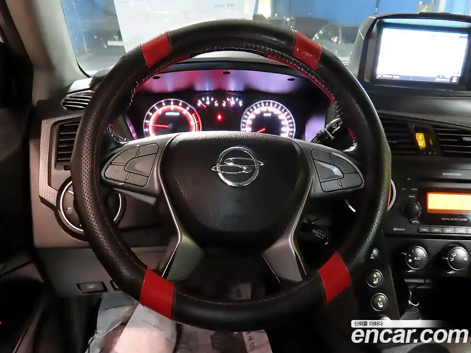 SsangYong Korando 2015 2.0 автомат (гидро), фото 15
