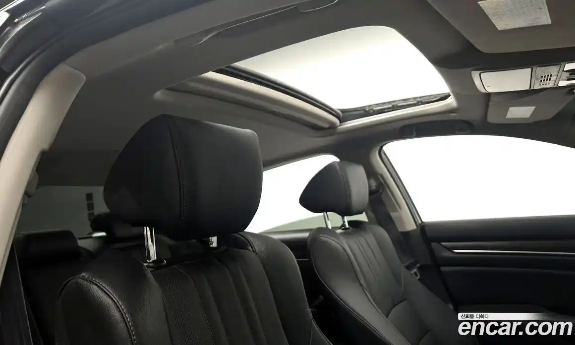 Honda Accord 2021 1.5 автомат (гидро), фото 22