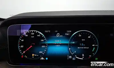 Mercedes-Benz E-Class 2023 2.0 гидро, миниатюра 11