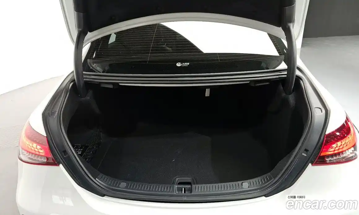 Mercedes-Benz E-Class 2023 2.0 гидро, фото 28
