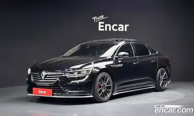 Renault SM6