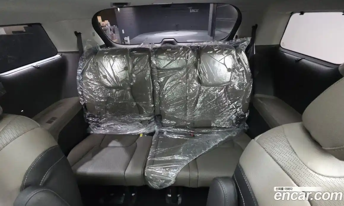 Kia Carnival 2024 1.6 автомат (гидро), фото 27