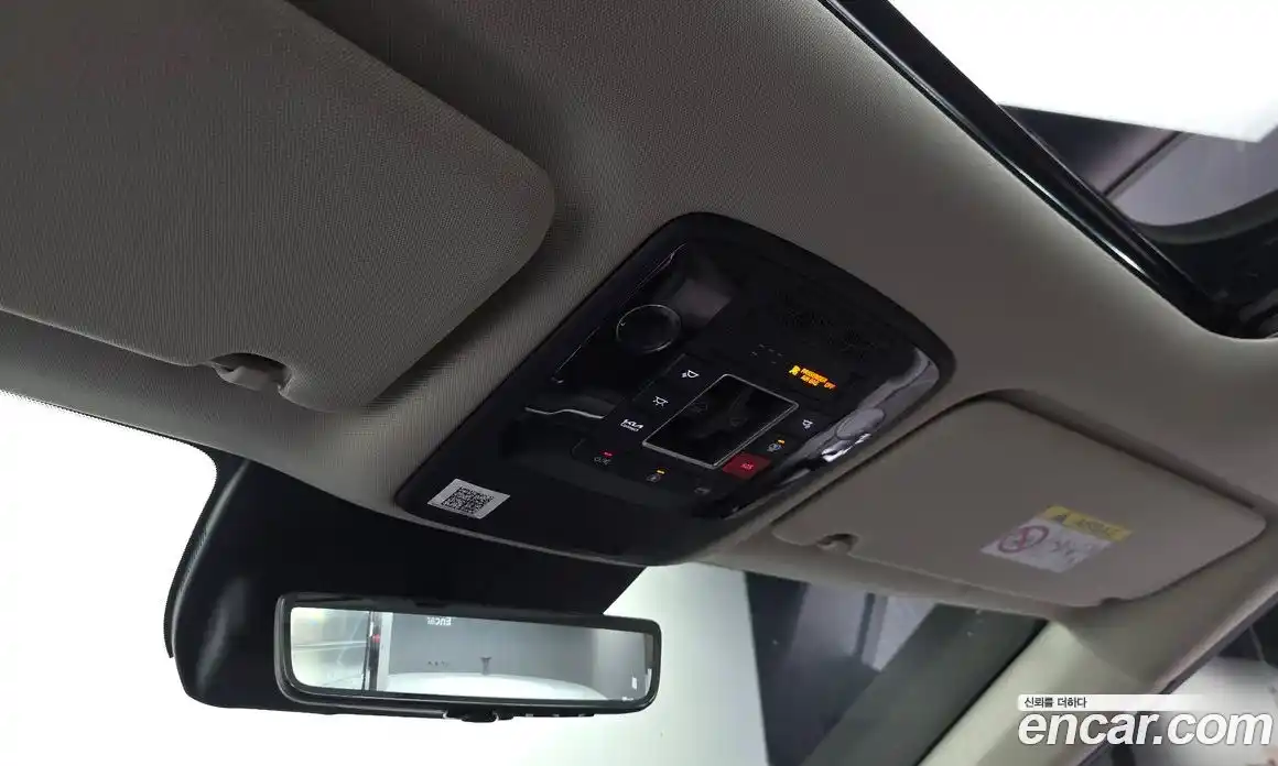 Kia Carnival 2024 1.6 автомат (гидро), фото 28