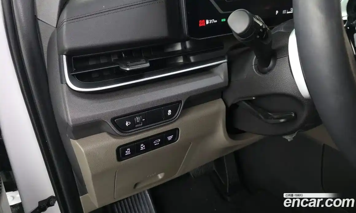 Kia Carnival 2024 1.6 автомат (гидро), фото 29
