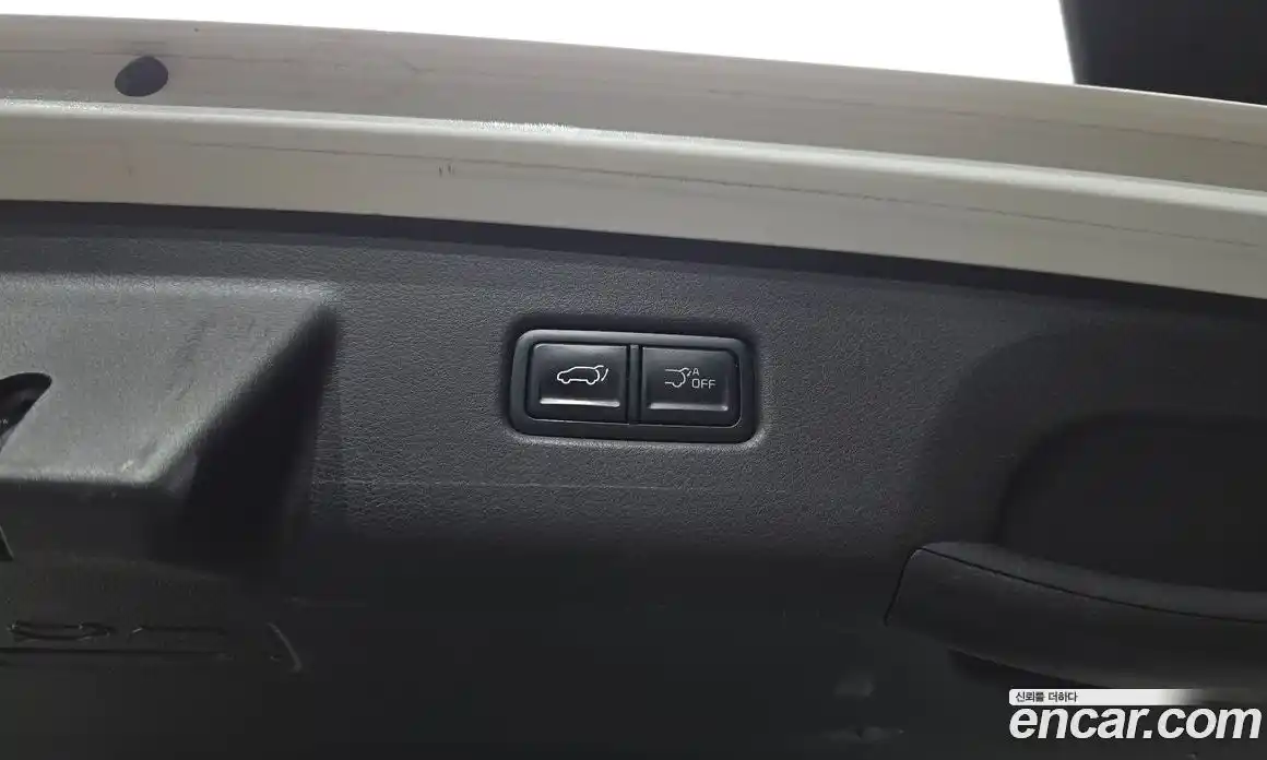 Kia Carnival 2024 1.6 автомат (гидро), фото 32