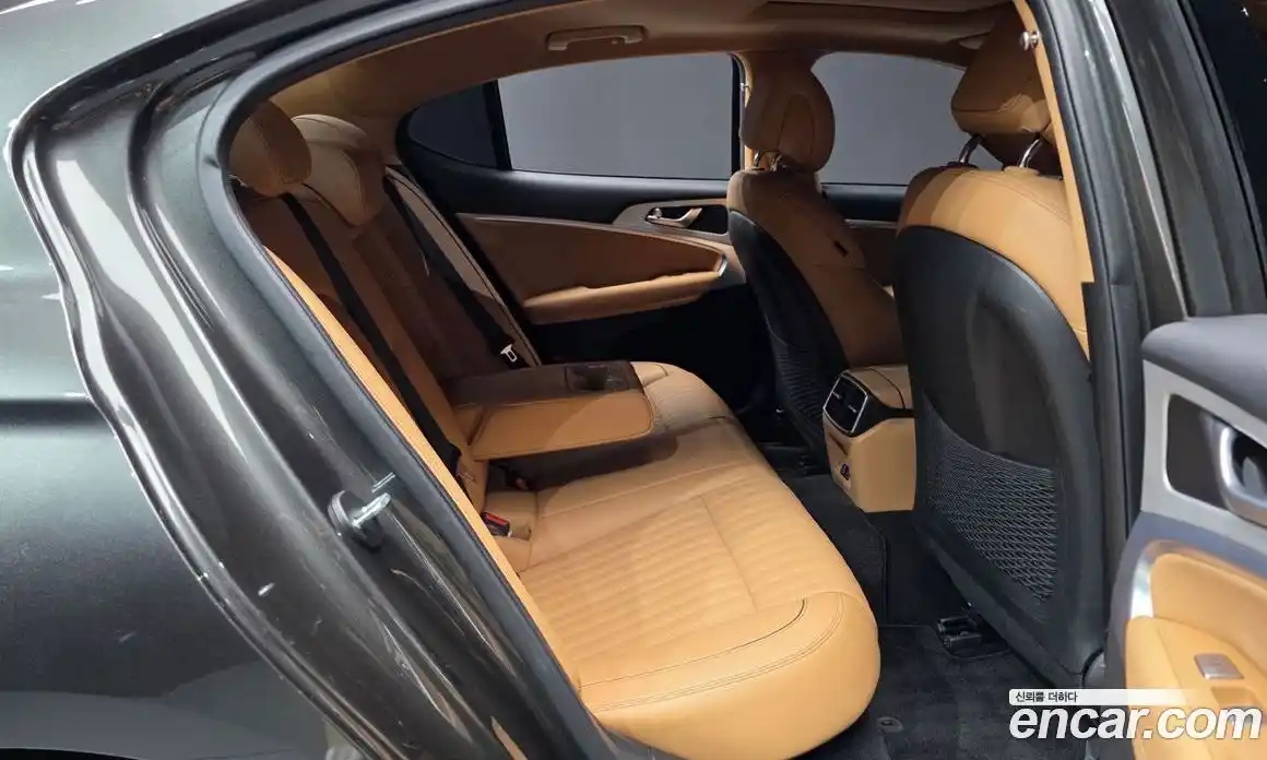 Genesis G70 2023 2.5 автомат (гидро), фото 18