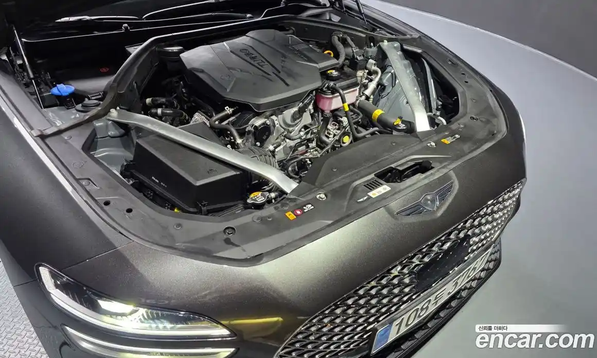 Genesis G70 2023 2.5 автомат (гидро), фото 6