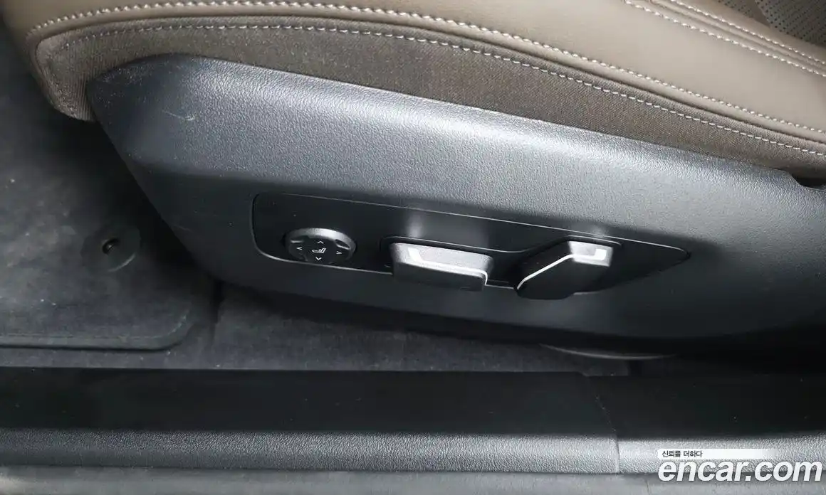 BMW 5-Series 2025 2.0 гидро, фото 30