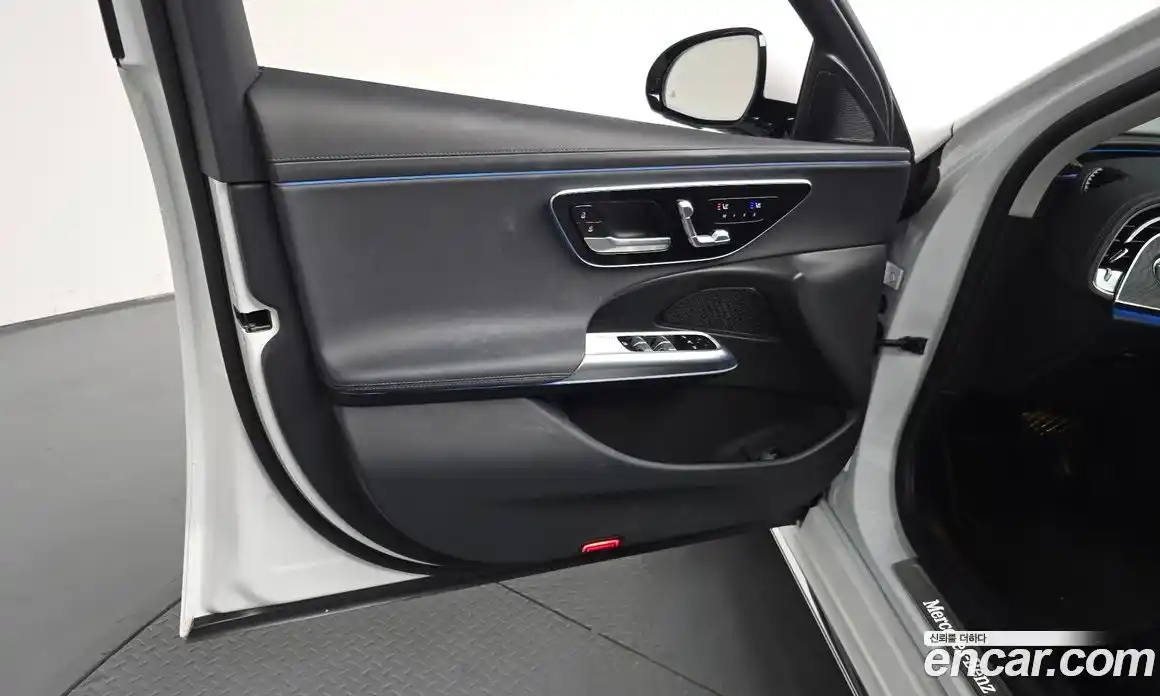 Mercedes-Benz E-Class 2024 2.0 гидро, фото 13
