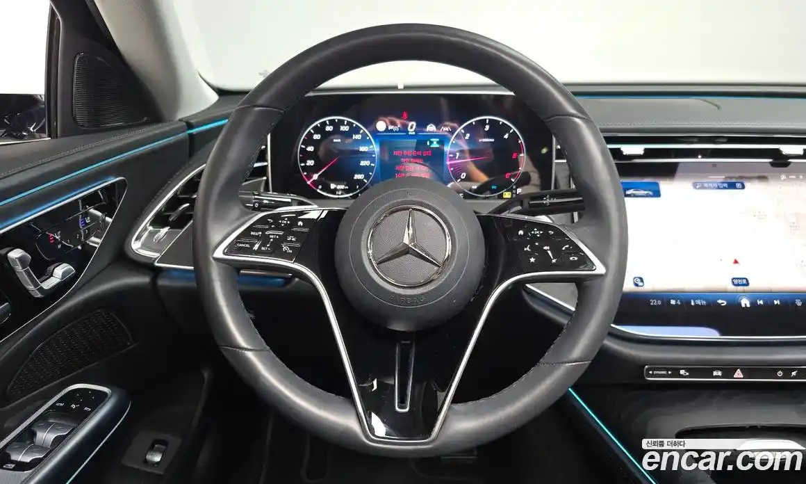Mercedes-Benz E-Class 2024 2.0 гидро, фото 18