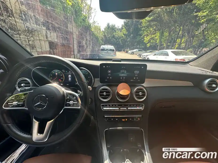 Mercedes-Benz GLC-Class 2023 1.9 гидро, фото 4