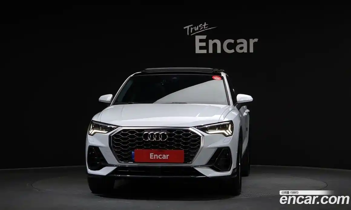 Audi Q3 2023 2.0 гидро, фото 3