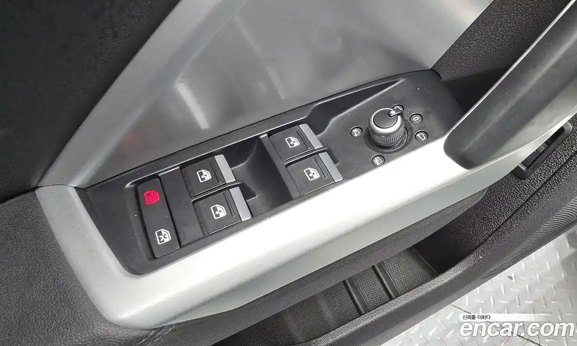 Audi Q3 2023 2.0 гидро, фото 32