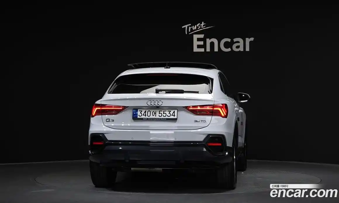 Audi Q3 2023 2.0 гидро, фото 4