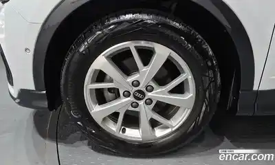 Audi Q3 2023 2.0 гидро, миниатюра 5