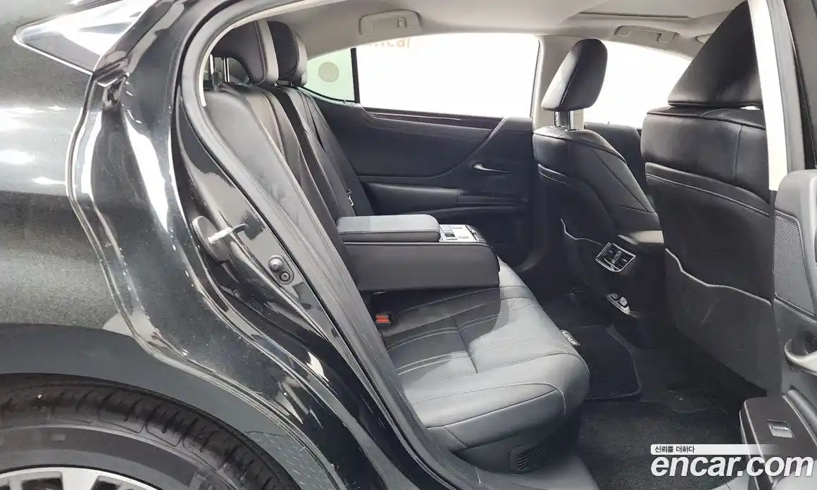 Lexus ES 2021 2.5 гидро, фото 18