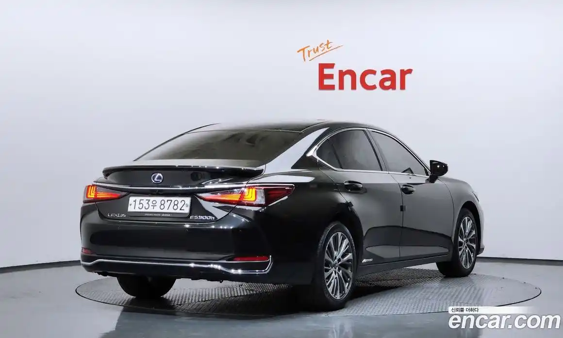 Lexus ES 2021 2.5 гидро, фото 2