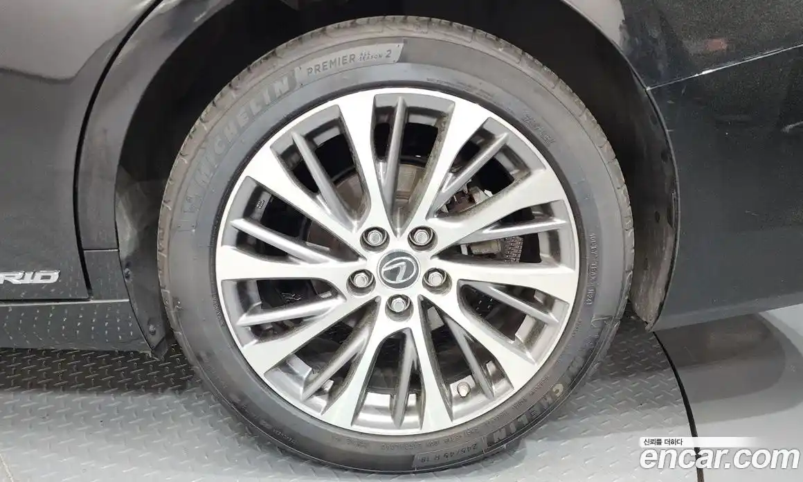 Lexus ES 2021 2.5 гидро, фото 7