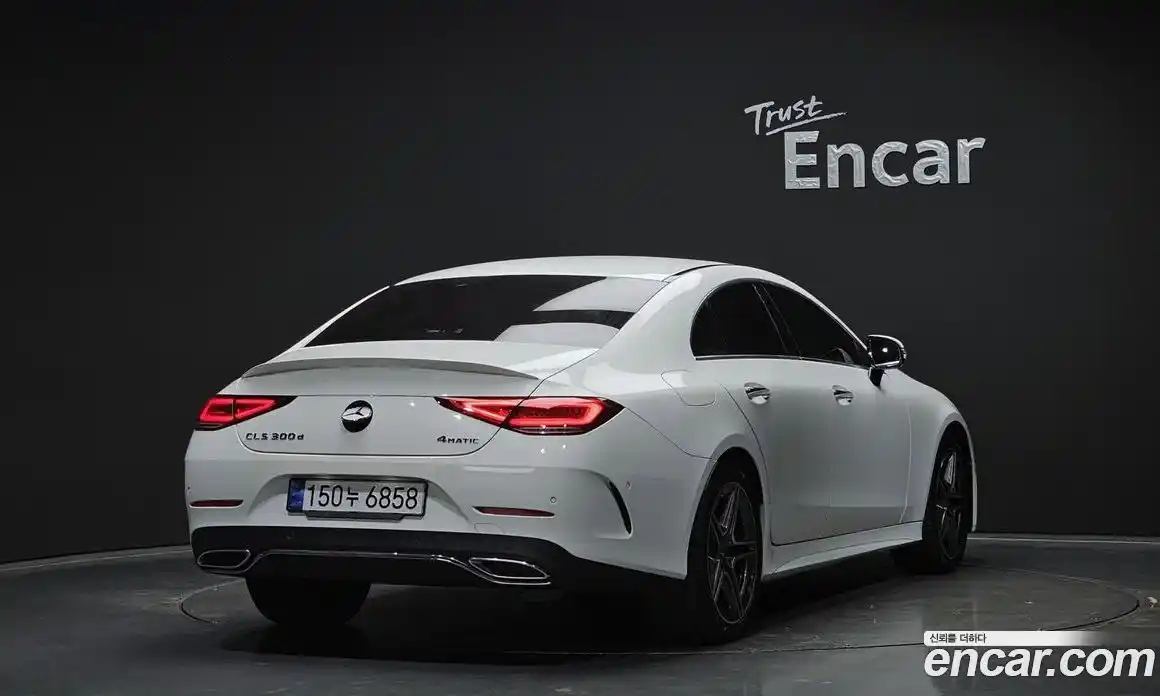 Mercedes-Benz CLS-Class 2022 2.0 гидро, фото 2
