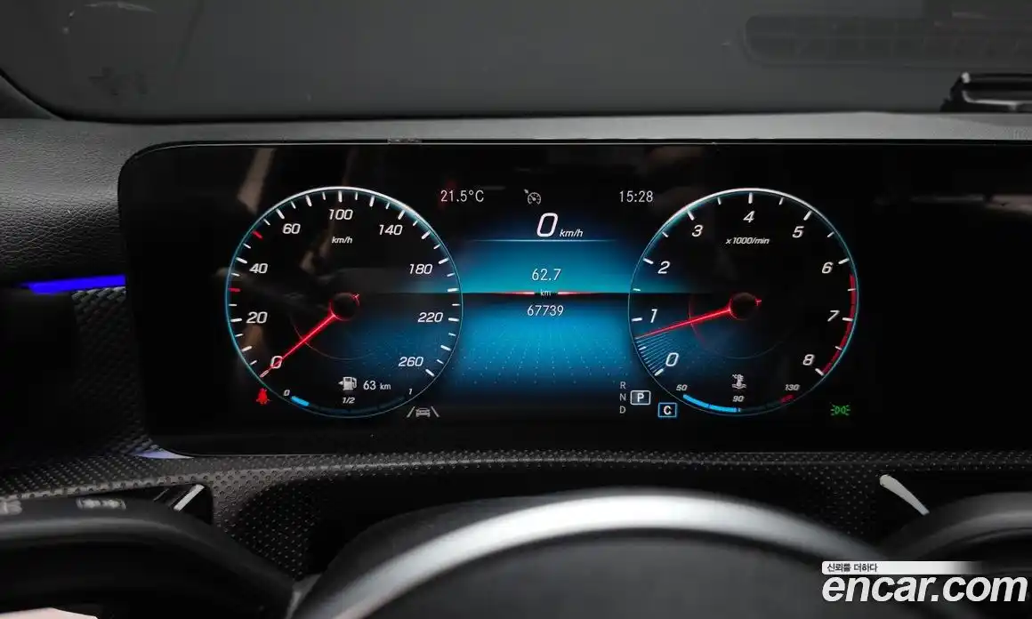 Mercedes-Benz A-Class 2022 2.0 гидро, фото 11