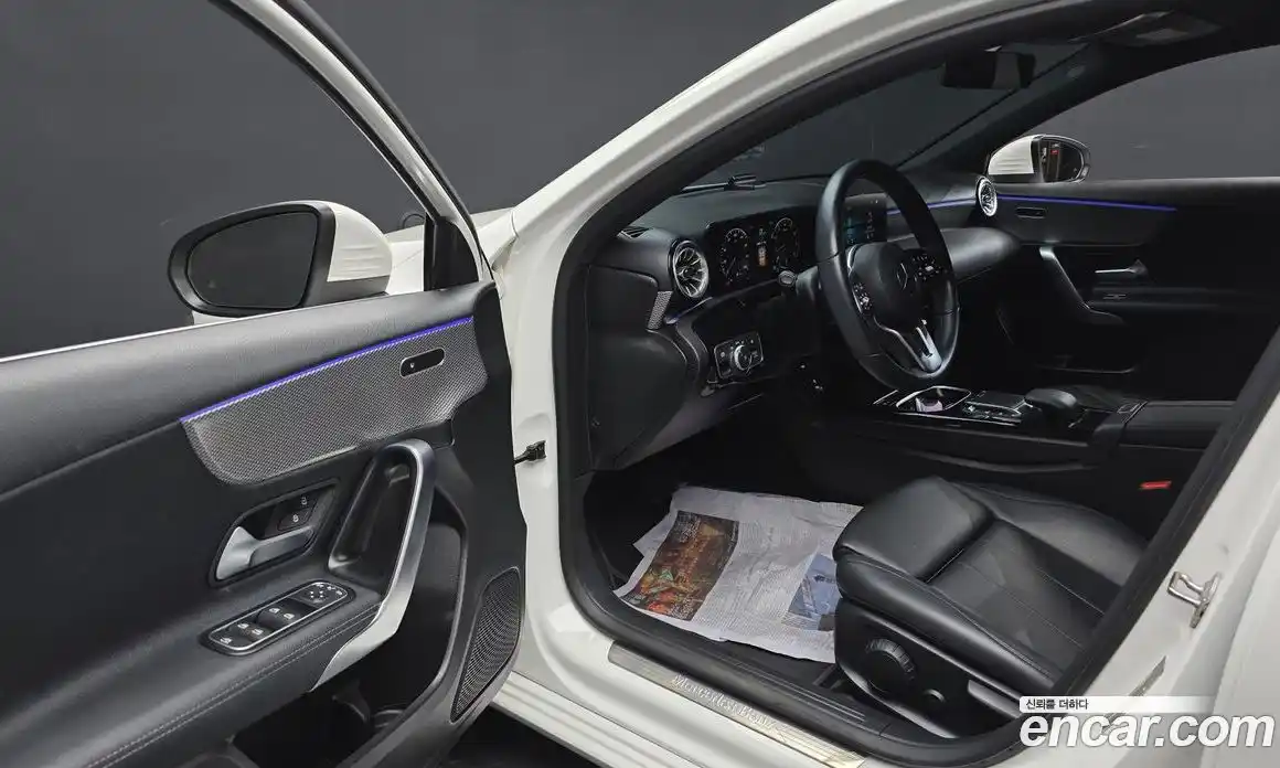 Mercedes-Benz A-Class 2022 2.0 гидро, фото 13