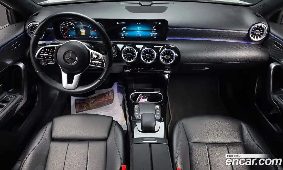 Mercedes-Benz A-Class 2022 2.0 гидро, фото 10