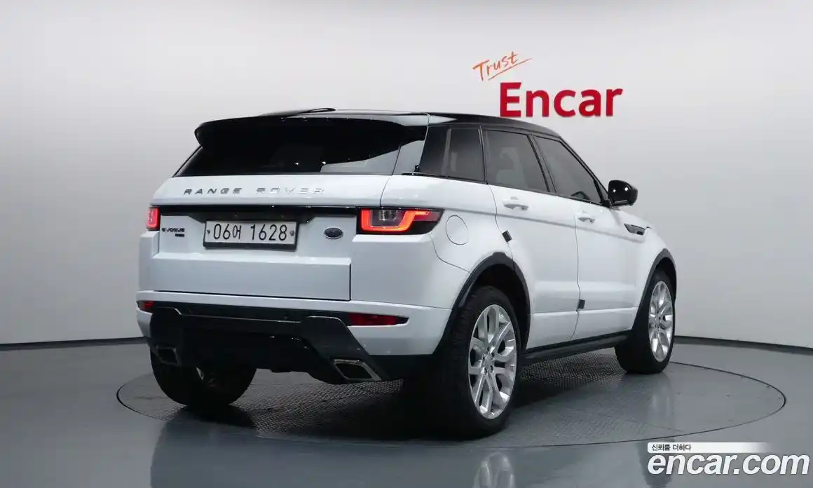 Land Rover Range Rover Evoque 2017 2.0 автомат (гидро), фото 4