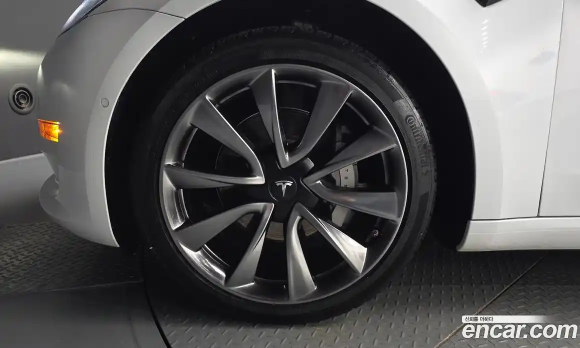 Tesla Model 3 2020 0.1 гидро, фото 5