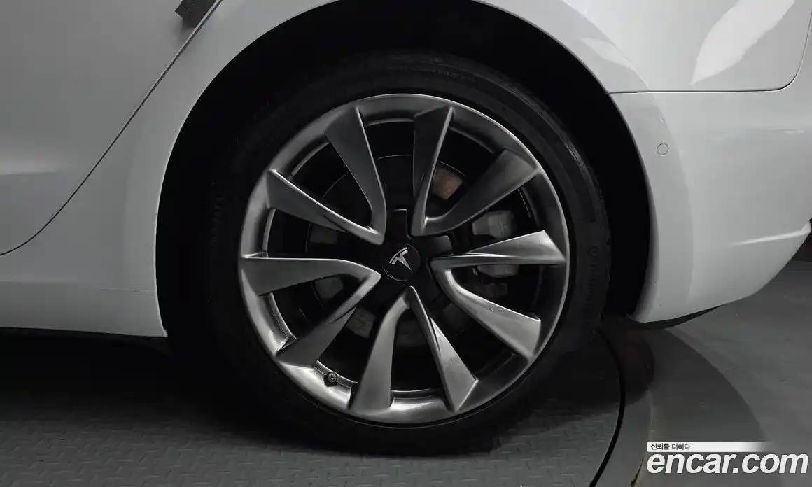 Tesla Model 3 2020 0.1 гидро, фото 7