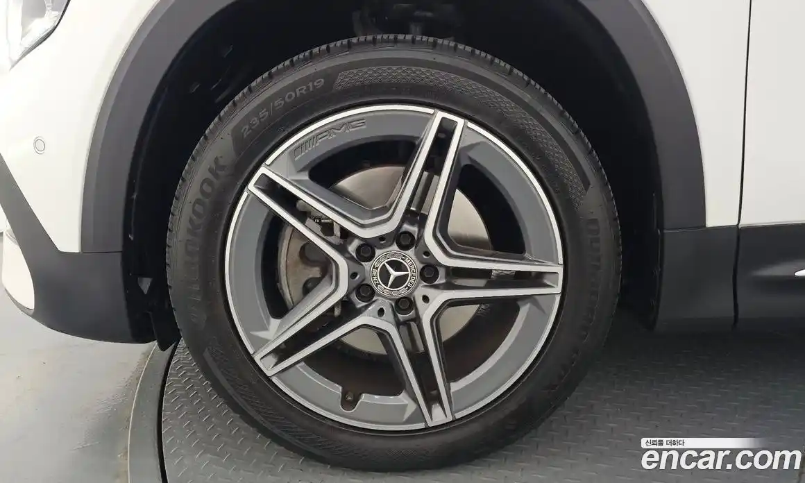 Mercedes-Benz GLB-Class 2021 2.0 гидро, фото 5
