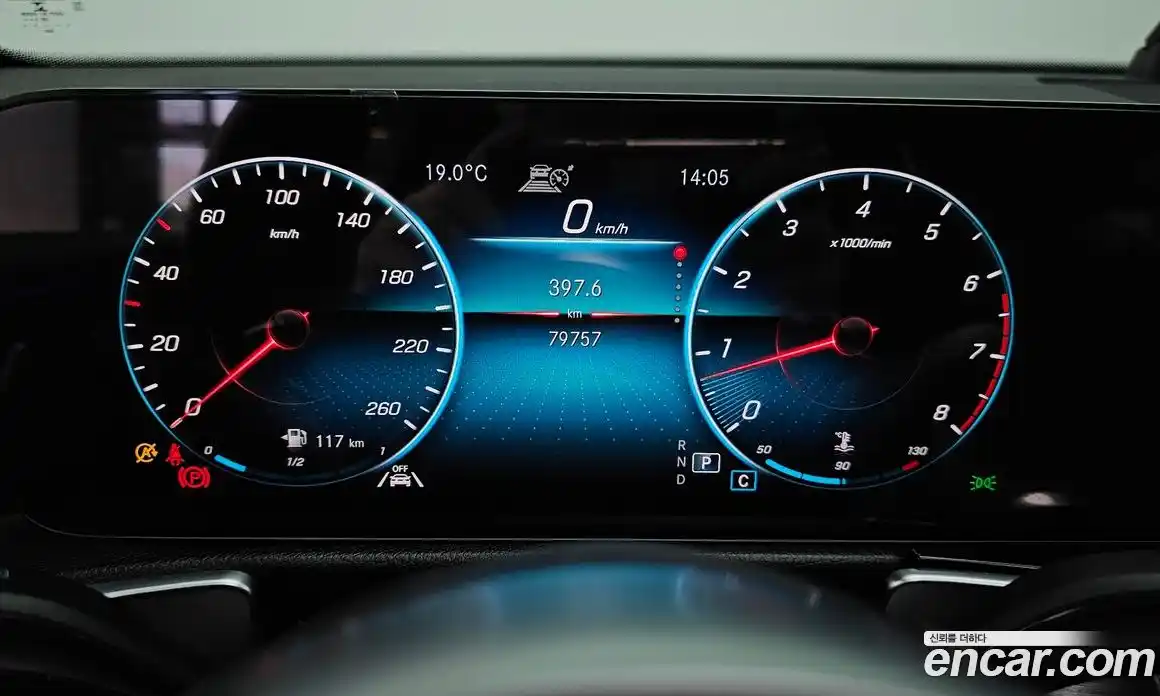 Mercedes-Benz GLB-Class 2021 2.0 гидро, фото 8