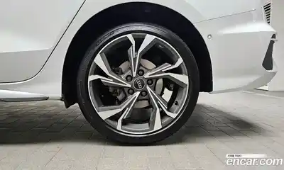 Audi A3 2023 2.0 автомат (гидро), миниатюра 7