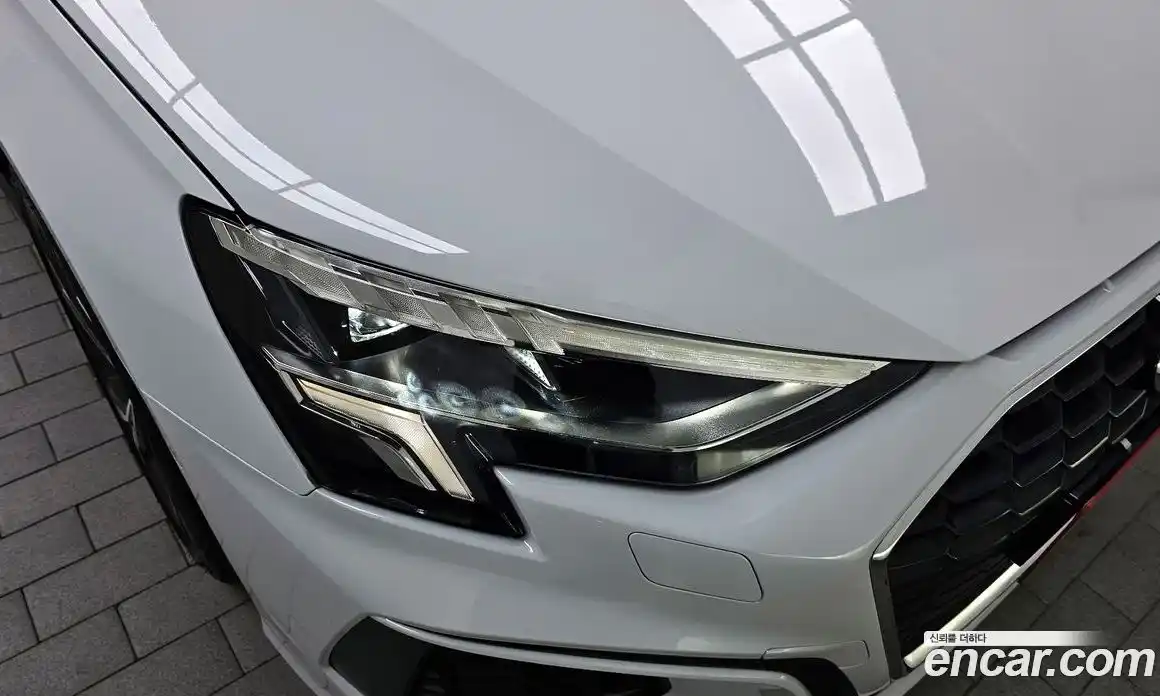 Audi A3 2023 2.0 автомат (гидро), фото 8