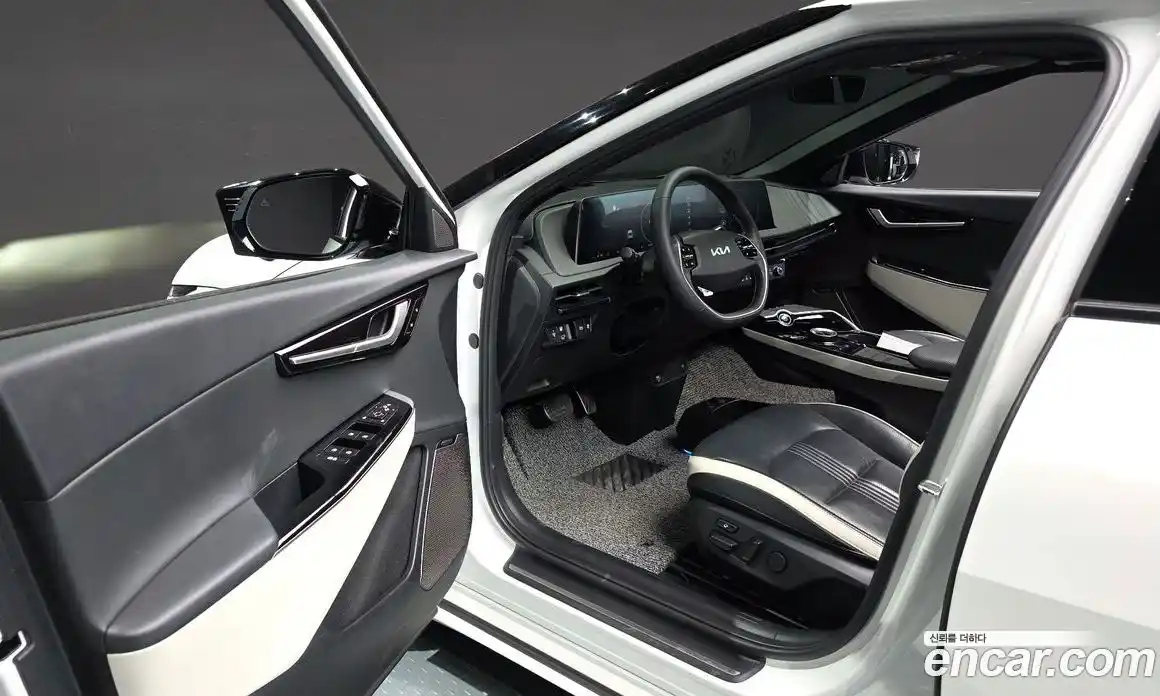 Kia EV6 2023 0.1 гидро, фото 10