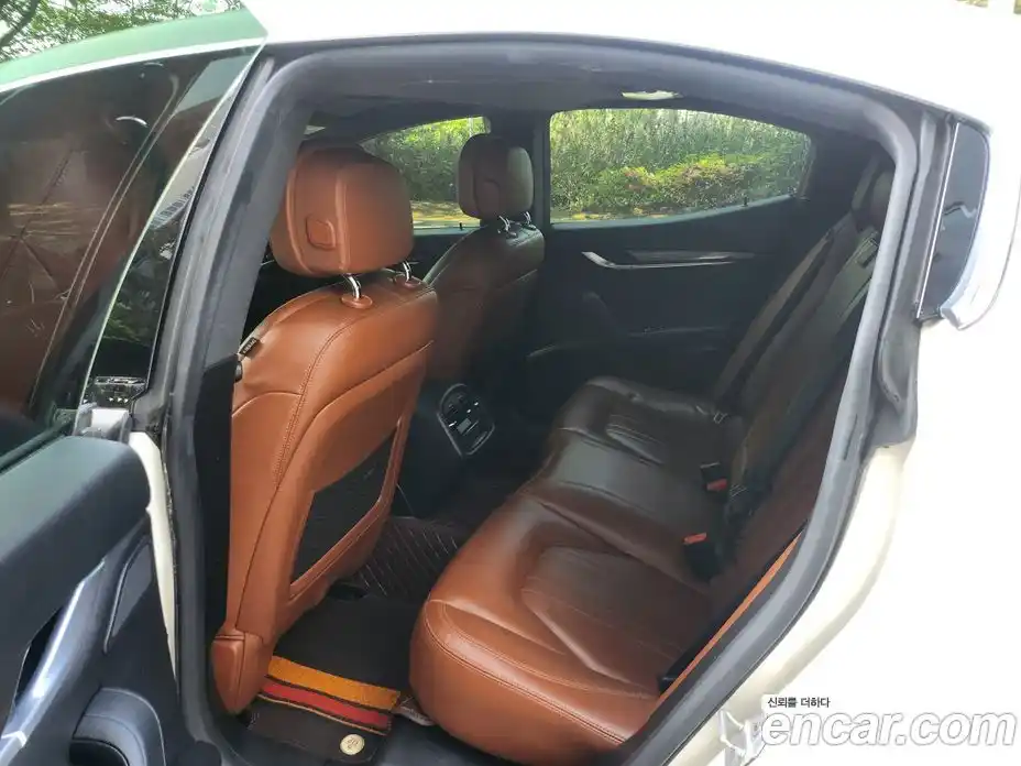 Maserati Ghibli 2015 3.0 гидро, фото 11