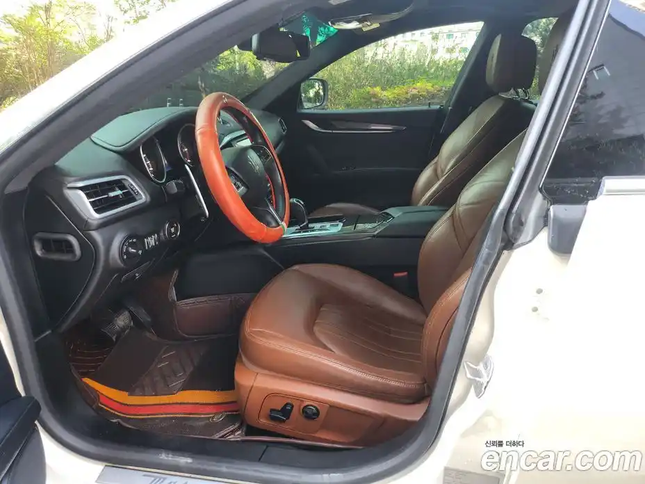 Maserati Ghibli 2015 3.0 гидро, фото 10