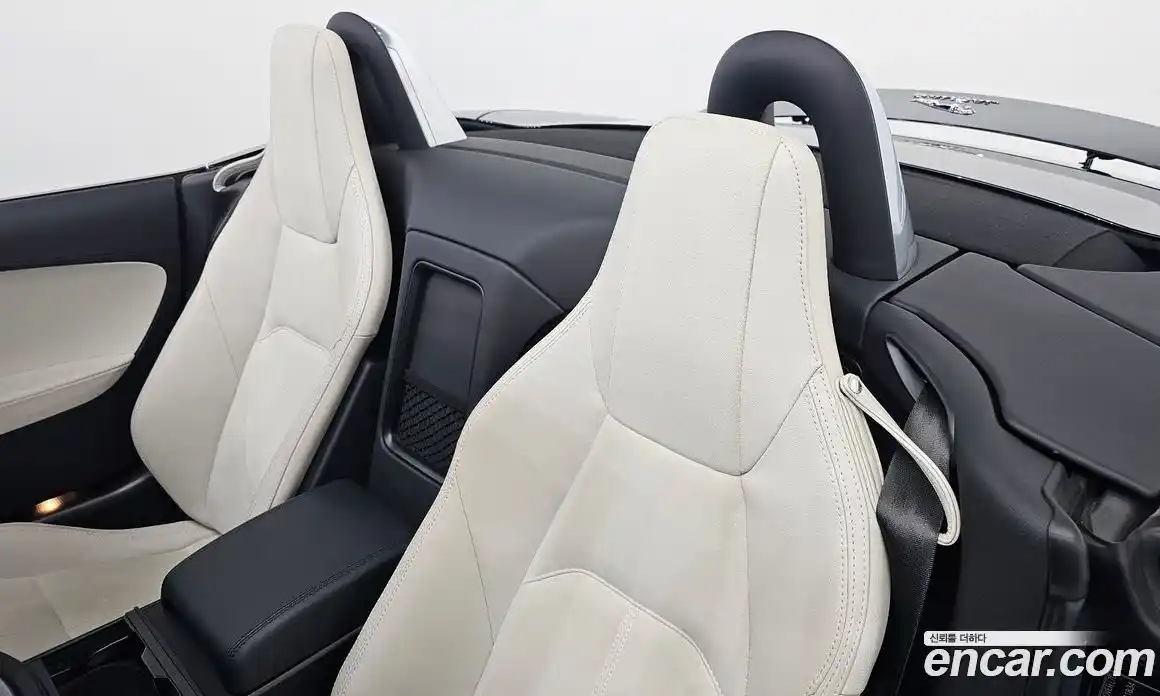 Jaguar F-Type 2023 2.0 гидро, фото 12