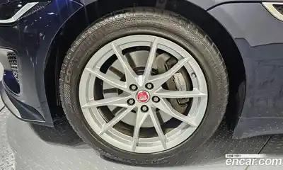 Jaguar F-Type 2023 2.0 гидро, миниатюра 5