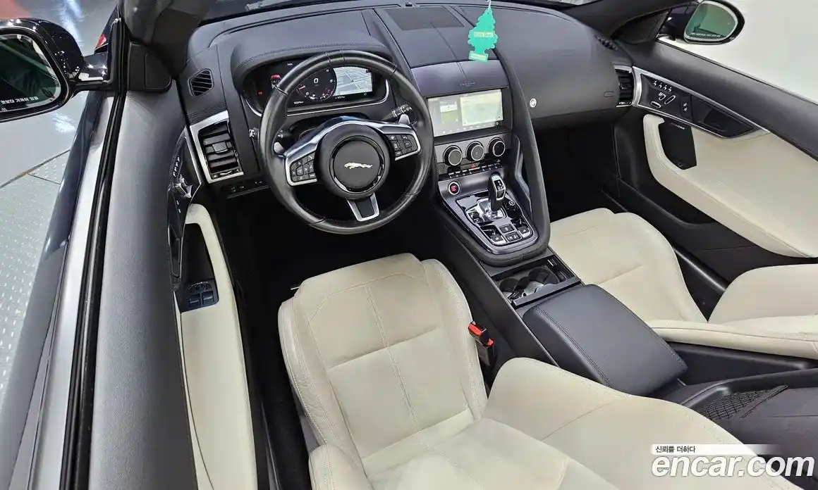 Jaguar F-Type 2023 2.0 гидро, фото 7