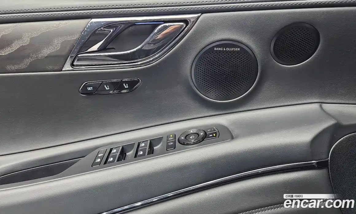 Genesis GV80 2025 2.5 автомат (гидро), фото 15