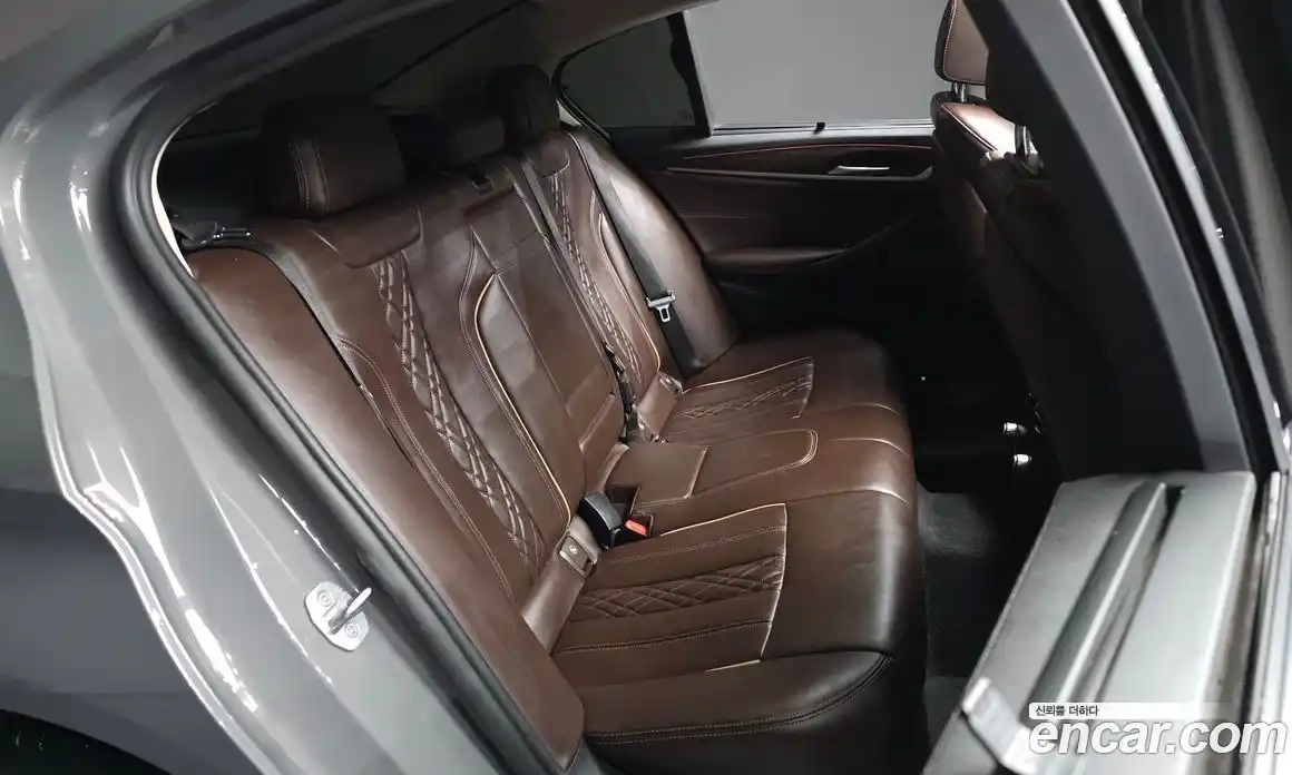 BMW 5-Series 2022 2.0 гидро, фото 12