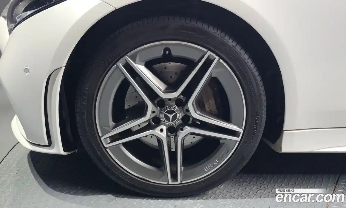 Mercedes-Benz CLS-Class 2019 1.9 гидро, фото 5