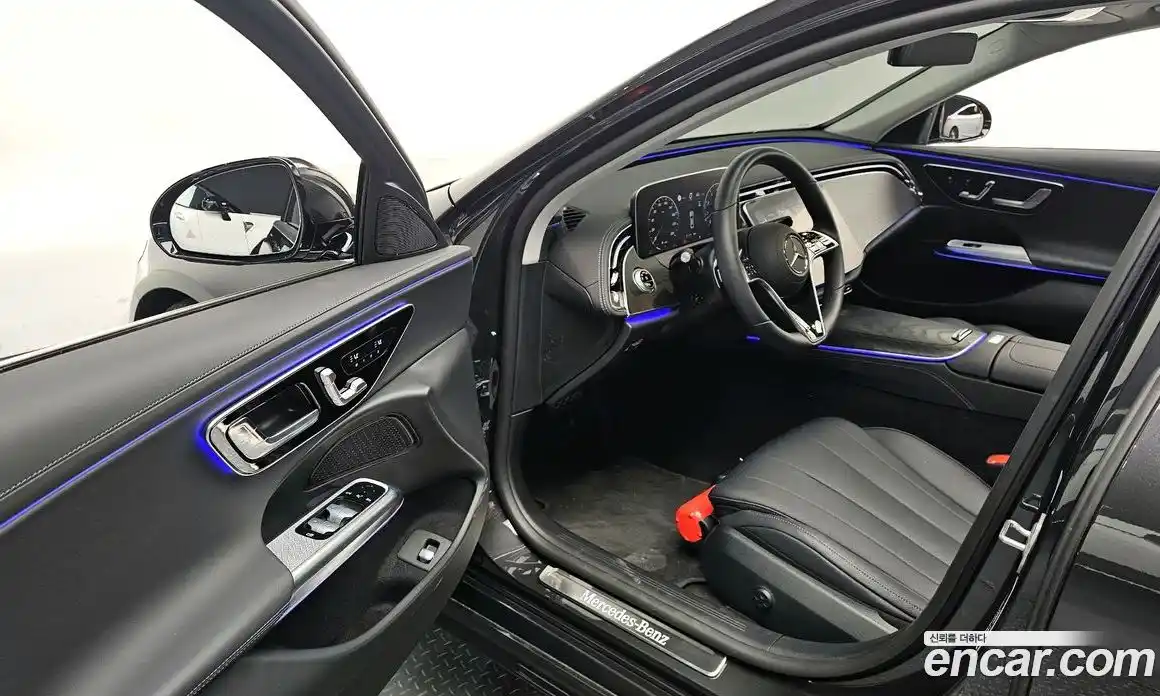 Mercedes-Benz E-Class 2025 2.0 гидро, фото 11