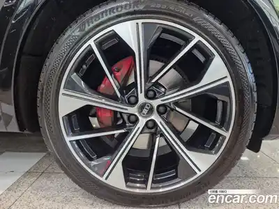 Audi SQ5 2023 3.0 автомат (гидро), миниатюра 5
