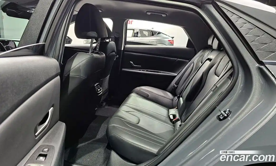 Hyundai Avante 2024 1.6 гидро, фото 17