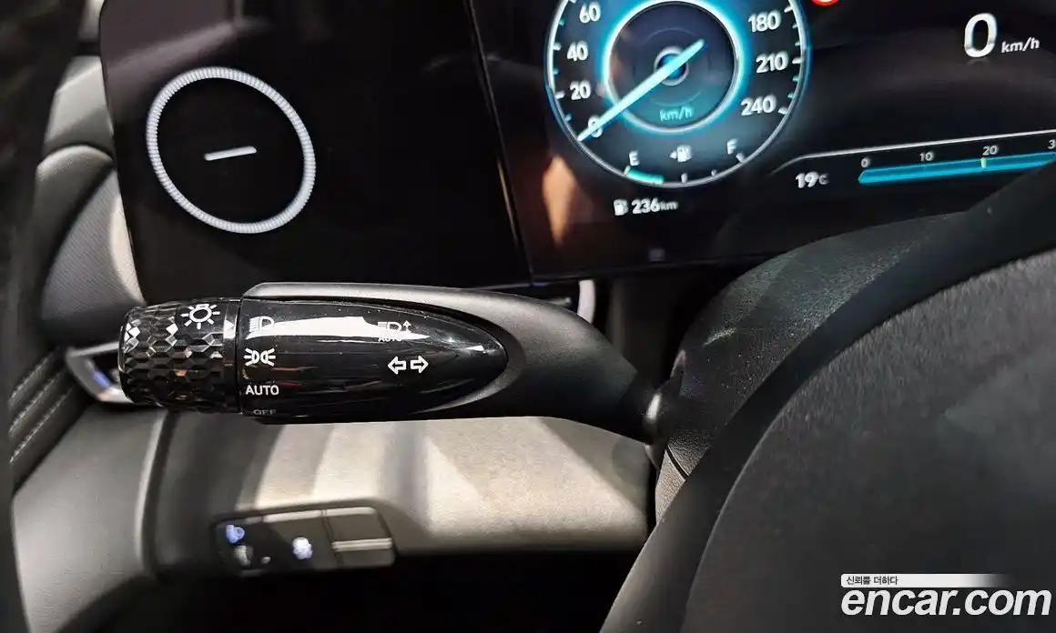 Hyundai Avante 2024 1.6 гидро, фото 27