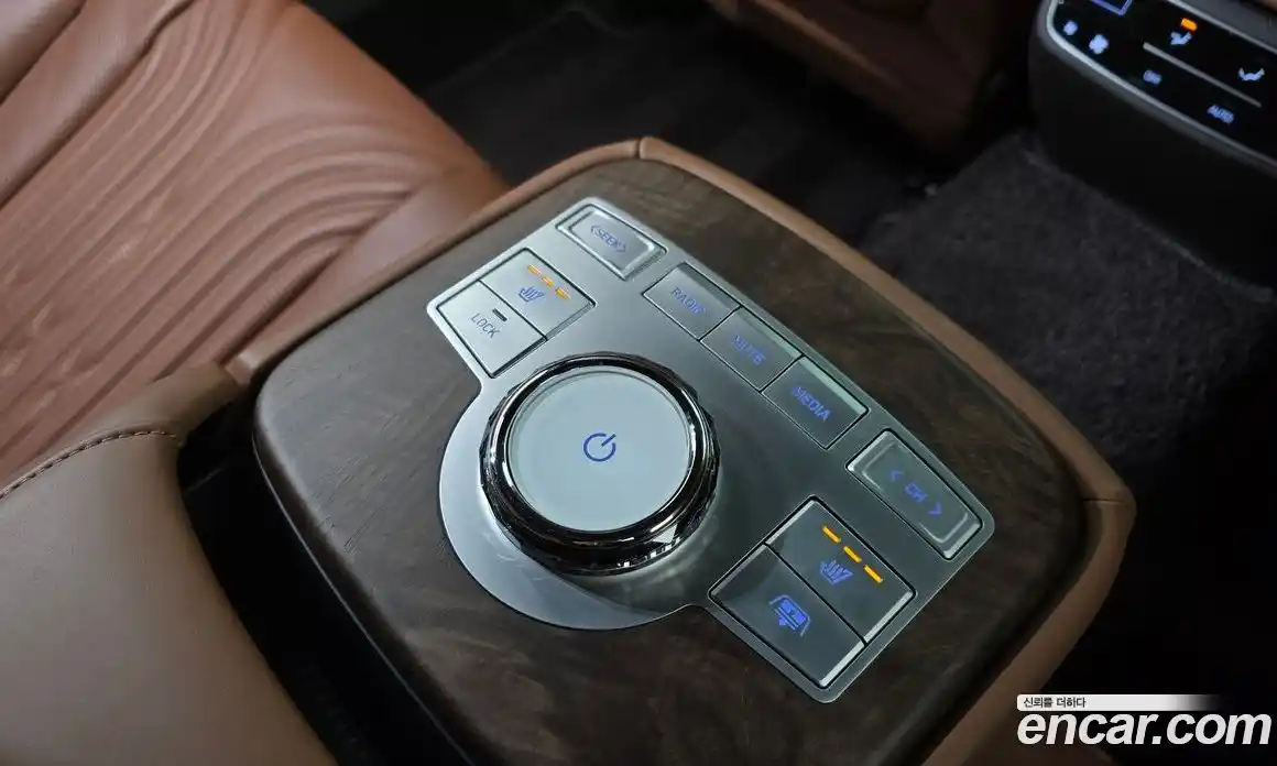 Genesis G80 2023 3.5 гидро, фото 23