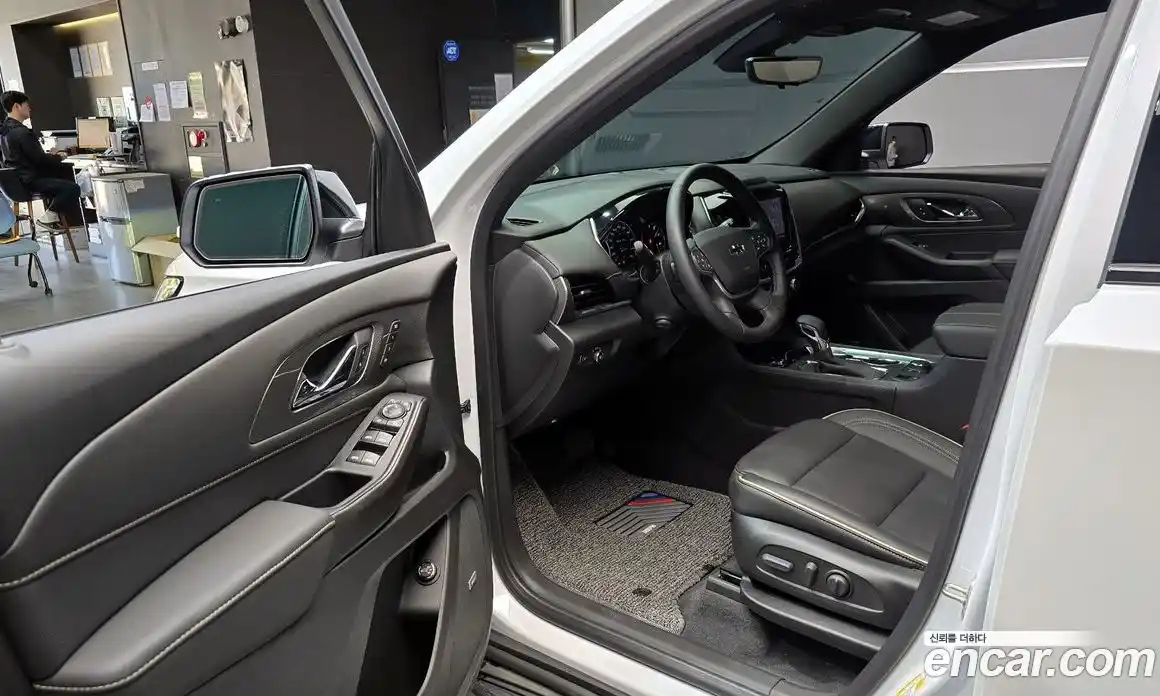 Chevrolet Traverse 2023 3.6 гидро, фото 13