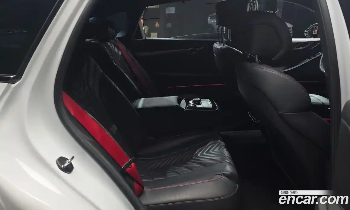 Genesis G80 2024 2.5 автомат (гидро), фото 18